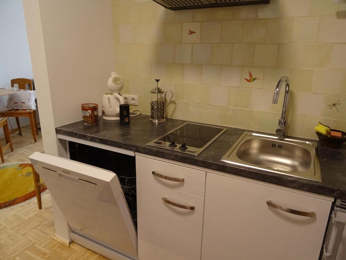 Homely Apartment In The Center With Garden View 格蒙登 外观 照片
