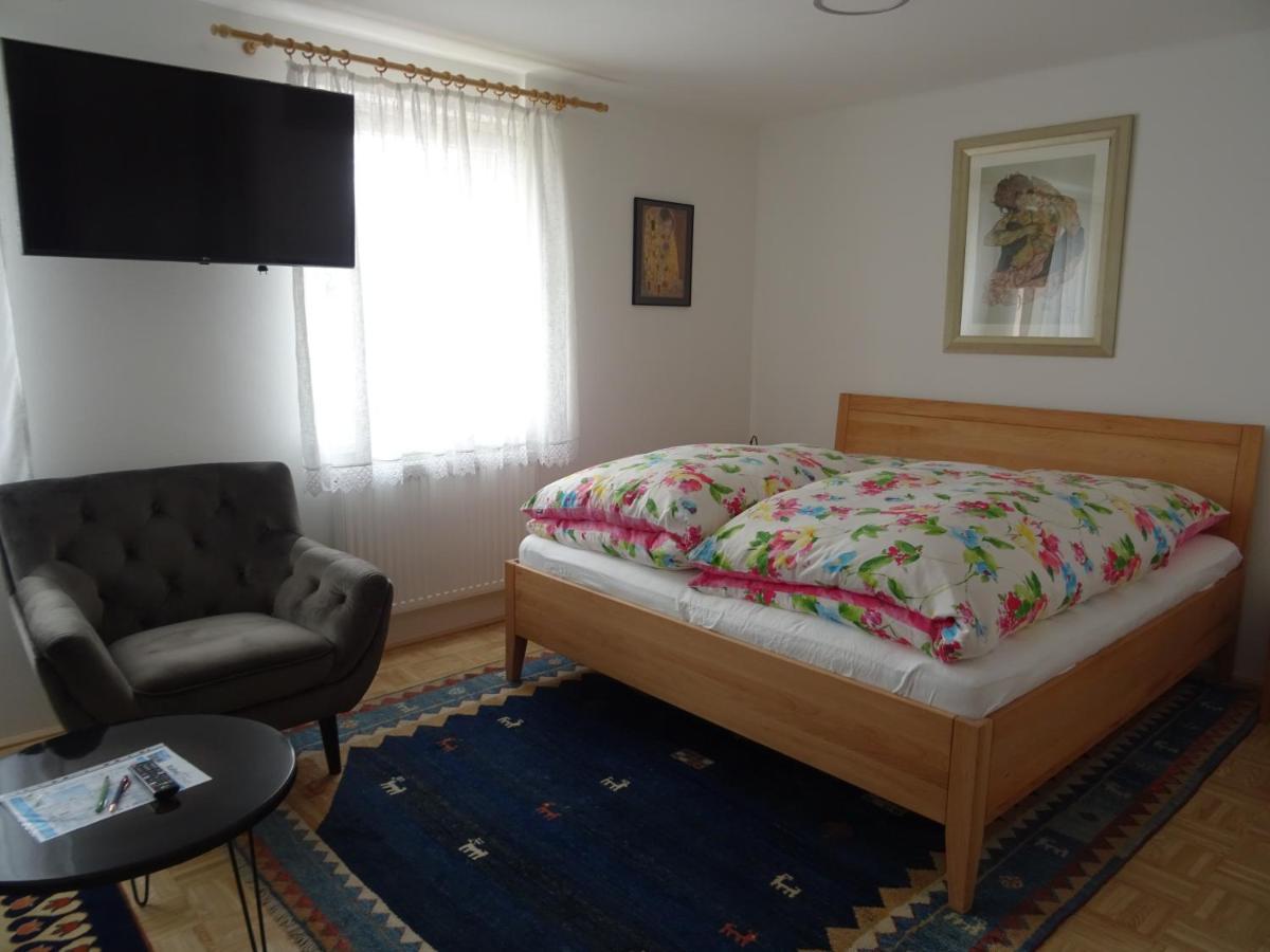 Homely Apartment In The Center With Garden View 格蒙登 外观 照片